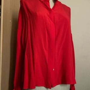 Levi’s red buttons down top